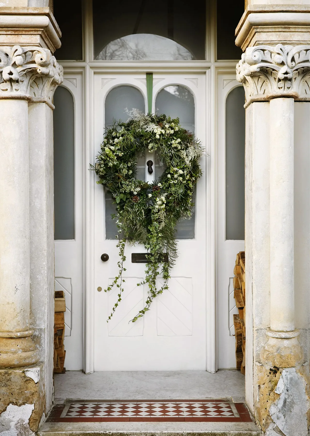 Christmas wreath making: a florist's step-by-step guide | House & Garden