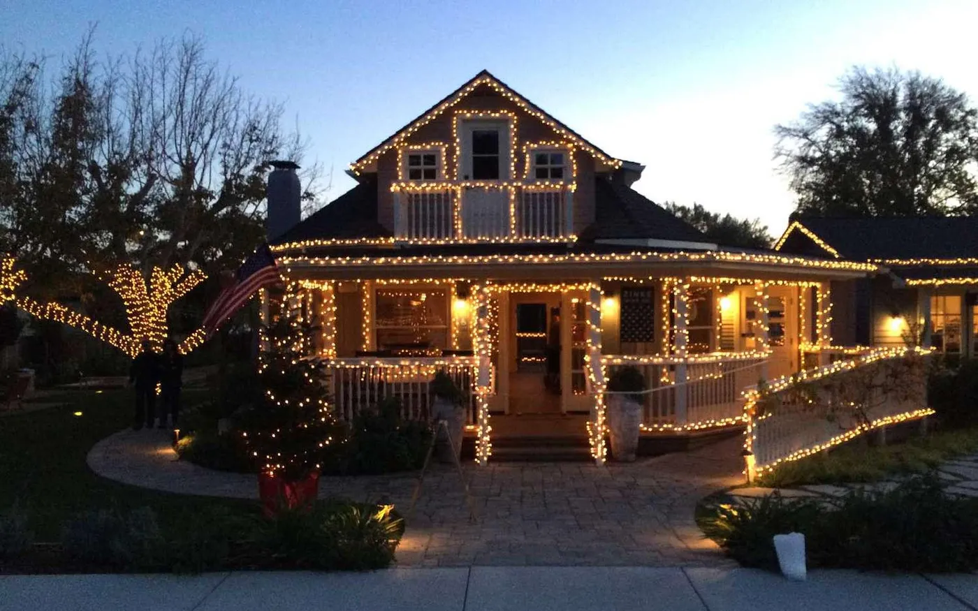 Commercial Exterior & Holiday Lighting in Salt Lake City