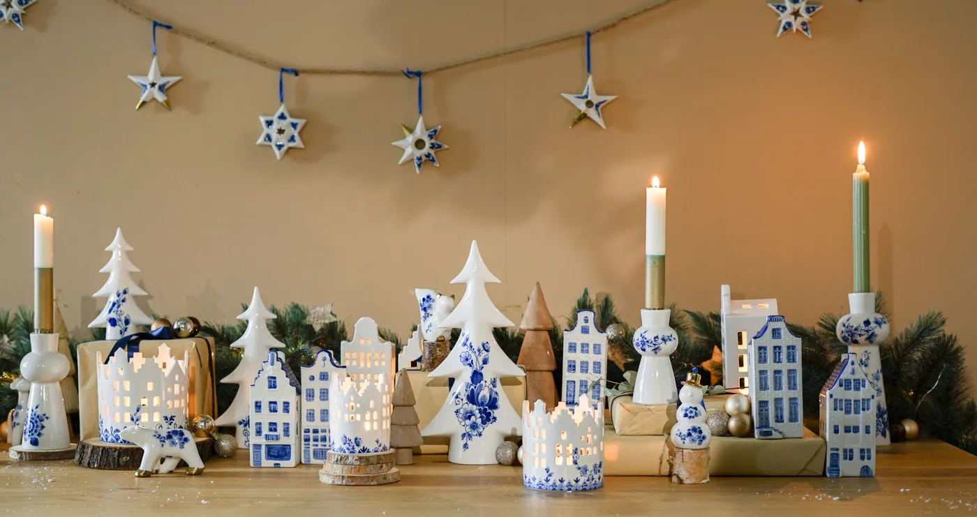 Create a Christmas village with Christmas houses!