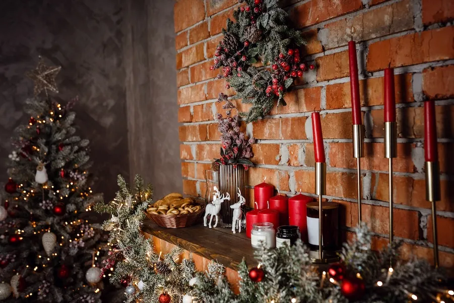 Creating a Festive Fireplace Mantel - The Burning Log