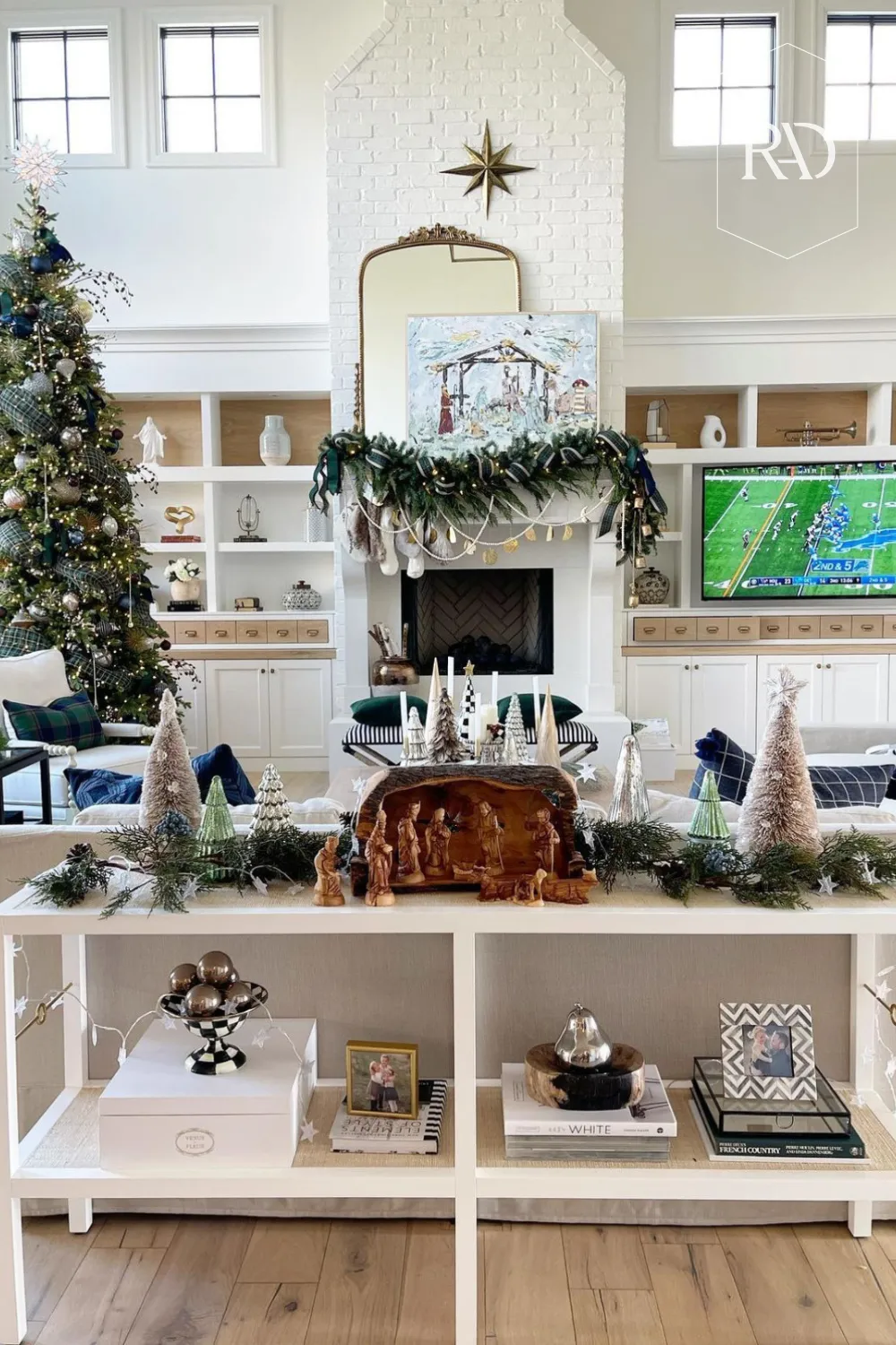 Creating a Whimsical, Woodsy Christmas Mantle for a Cozy Holiday Look