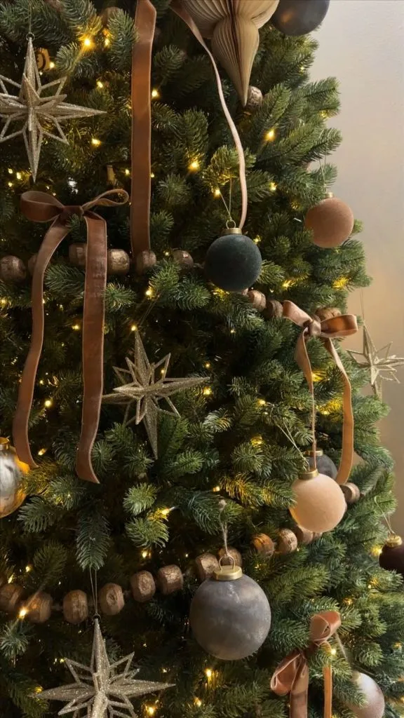 Dark Brown Velvet Ornaments 45 Refined Velvet Christmas Decor Ideas  Shelterness
