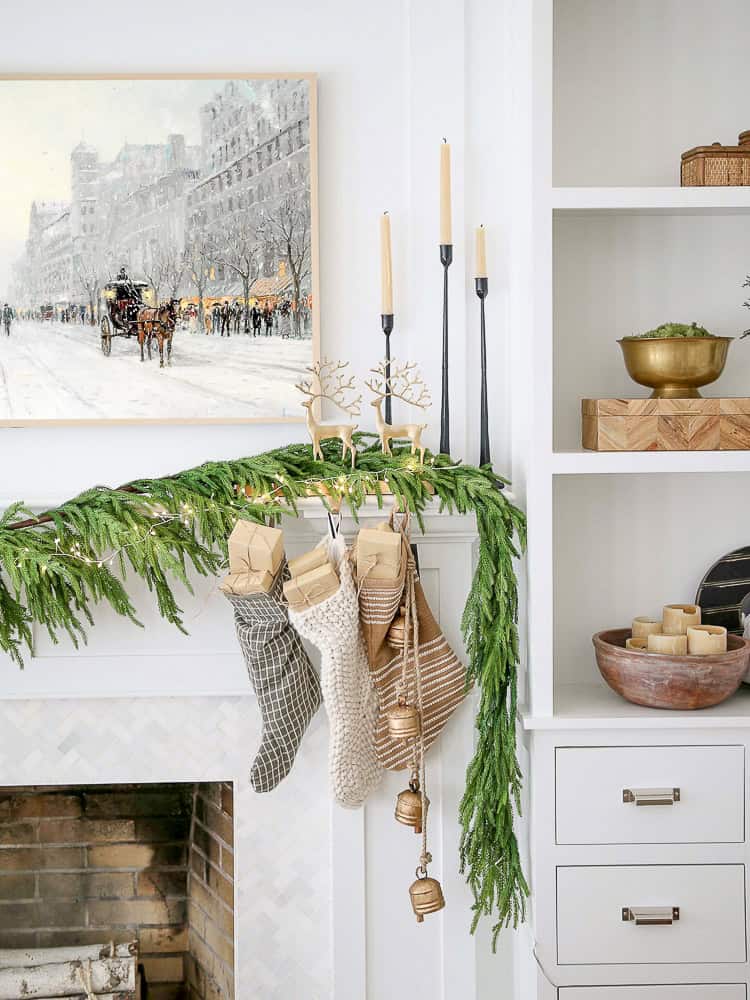 Decorating with Christmas Bells - Stefana Silber