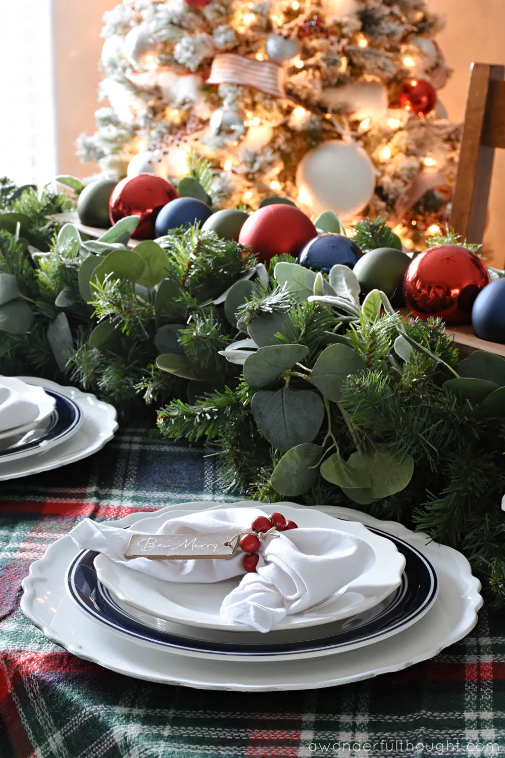 Dining Room Christmas Decor - A Wonderful Thought