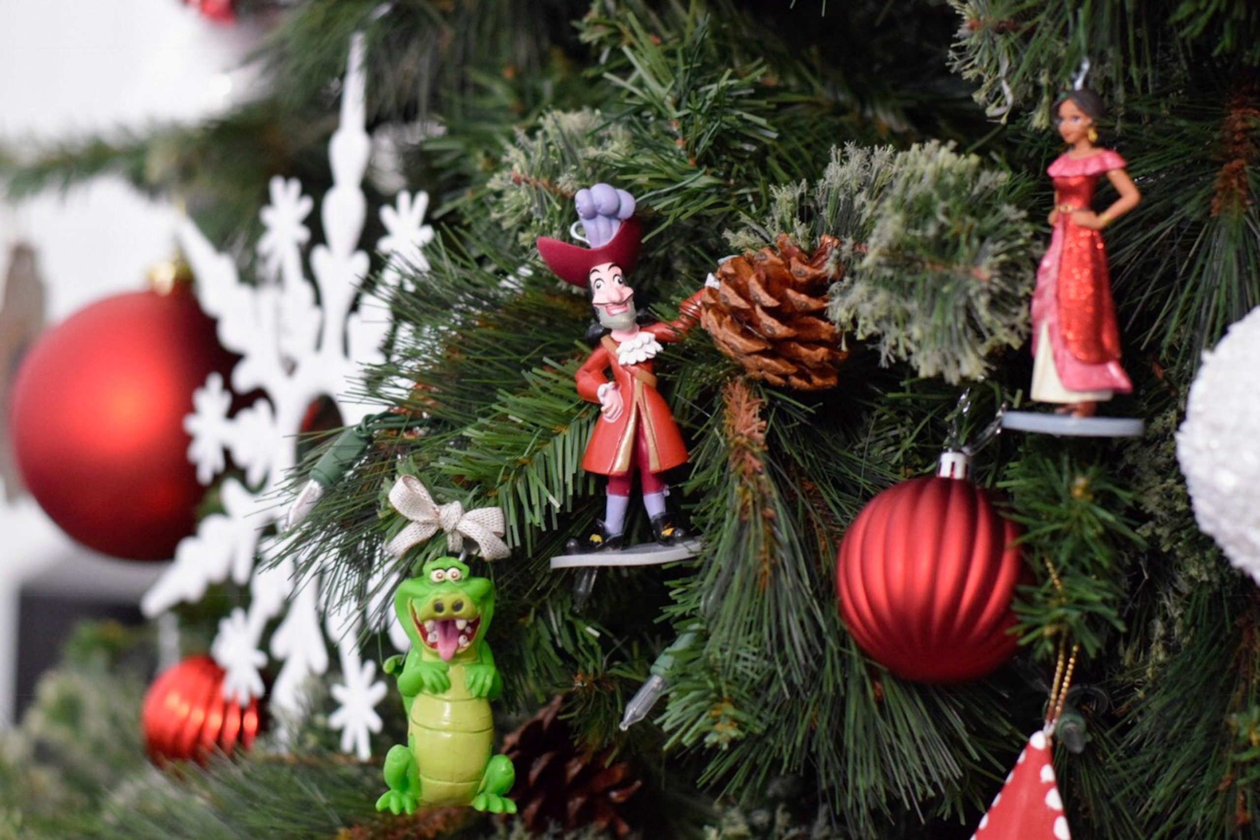 Disney Christmas Decorations & Gifts – Gallery Gifts Online