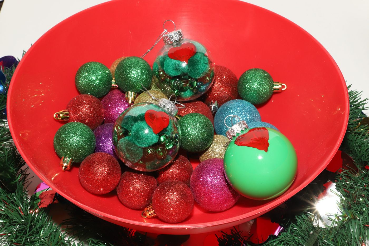 DIY Grinch Craft | Fingerprint Decorated Ornaments - For the Love of Food