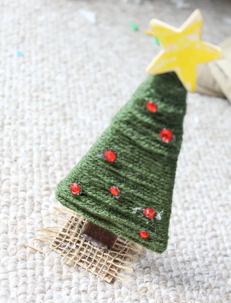 DIY Macrame Christmas Tree Decoration You Can Easily Make