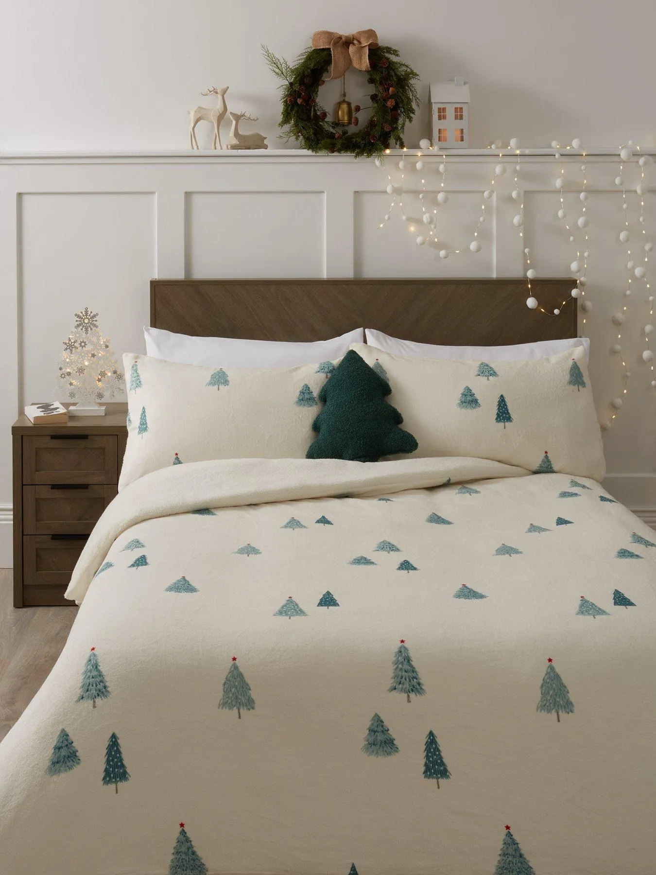 Duvet Covers | King 5ft | Christmas | Bedroom | Bed Linen | Home & Garden |  Very