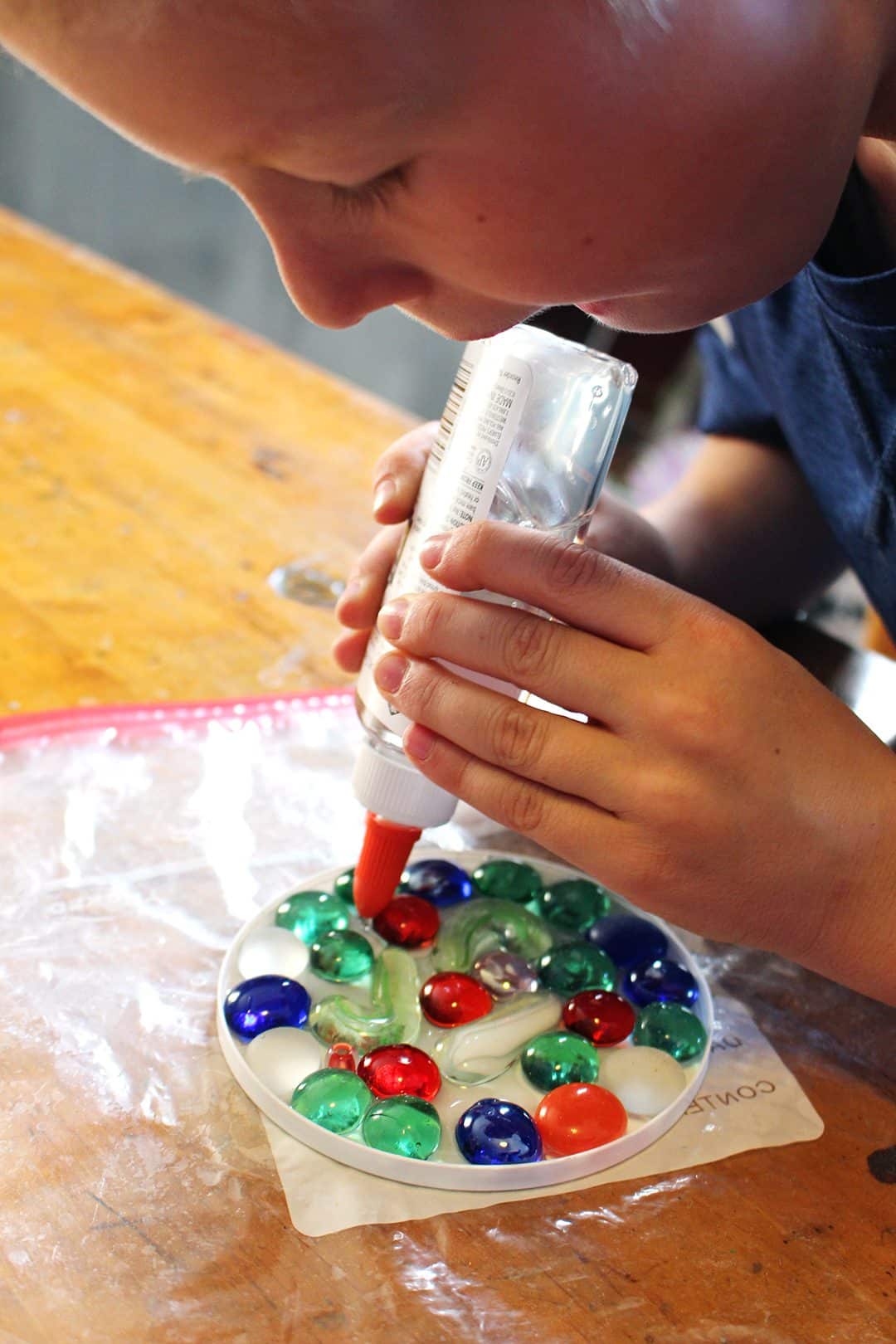 Easy Glass Pebble Christmas Ornament | Welcome To Nana's