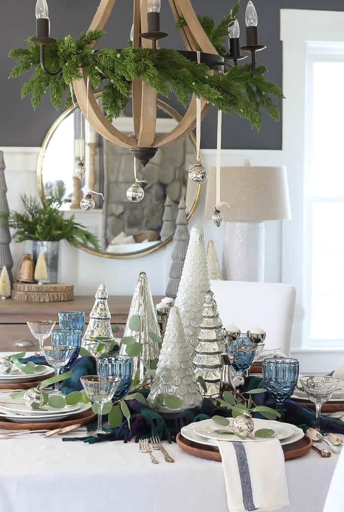 Eclectic Christmas Tablescape | 2018 - Rooms For Rent blog