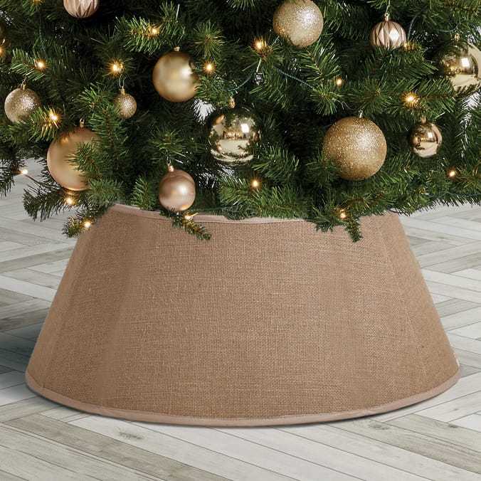 Festive Feeling Christmas Tree Skirt | Home Bargains