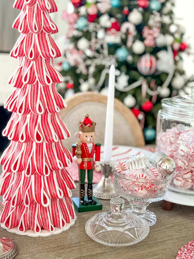 Fun Candy Cane Christmas Tree Theme & Decorations