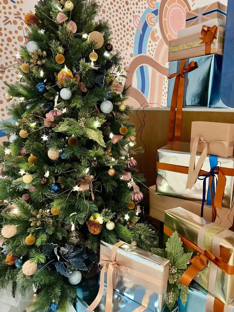 Fun Corporate Christmas Decorations for a Festive Office