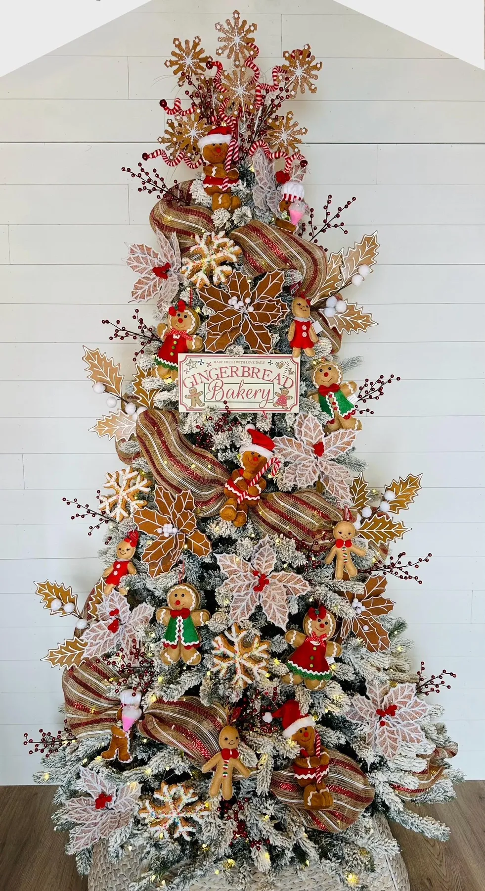 Gingerbread Pastel Christmas Tree Figurine – 7-Inch Candyland Decor, Aqua  Green Resin Sneaker Matching Shirt