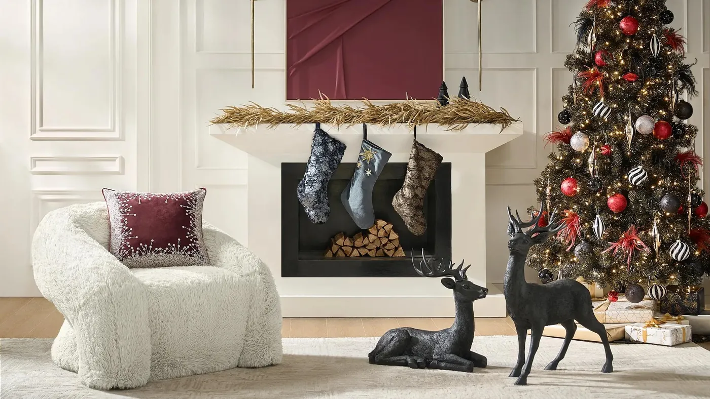 Grace Holiday Pillow 20' - Burgundy | Z Gallerie