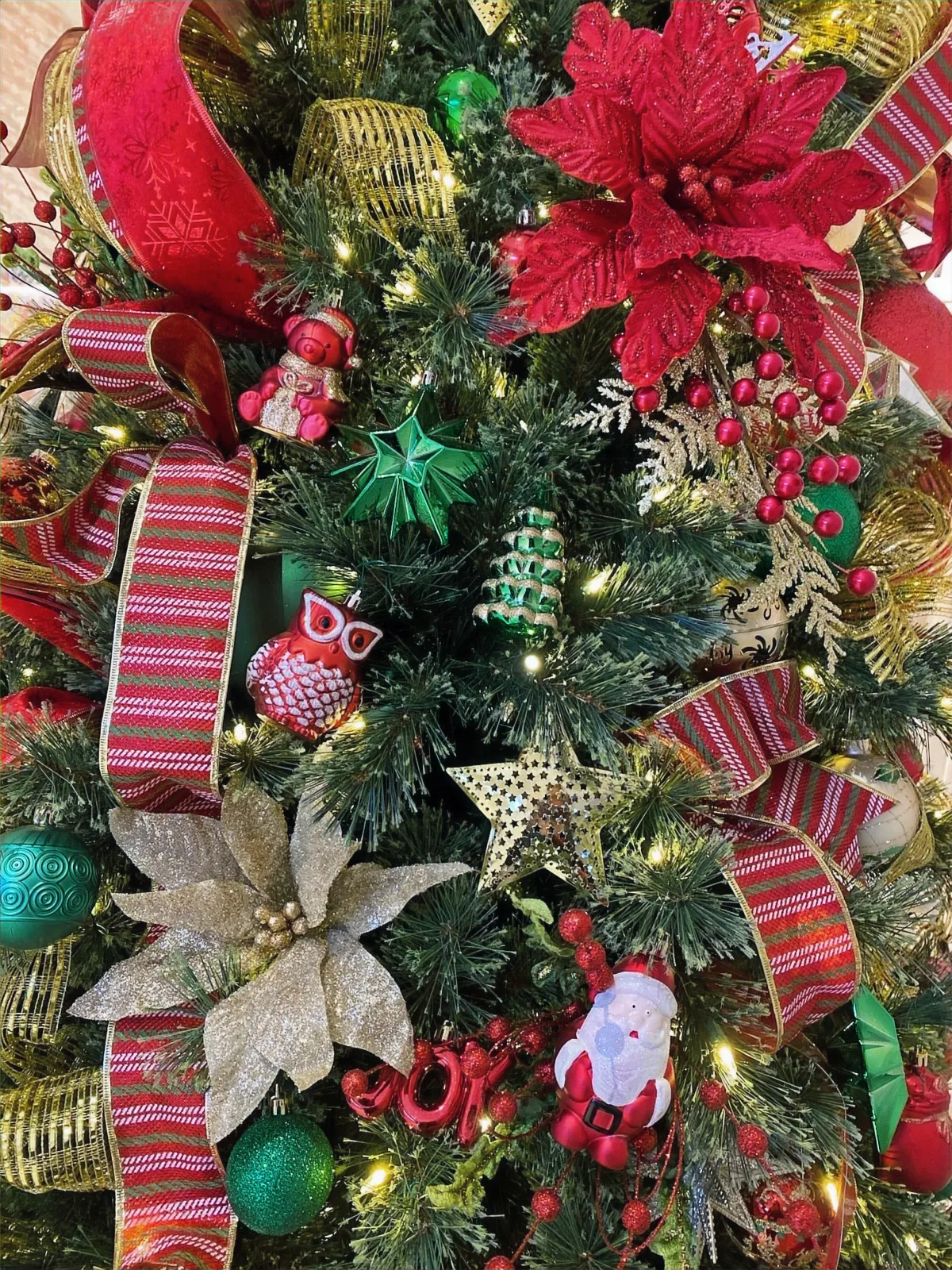 Grand Crimson & Emerald Tree | Golden Forest Events