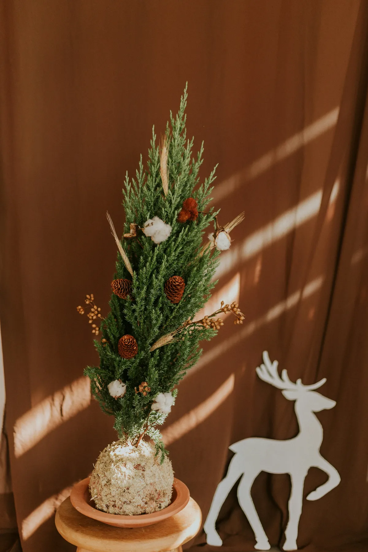 green and red christmas tree