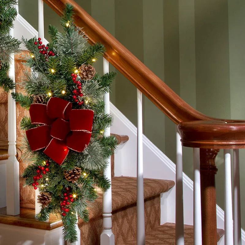 Hafner Lighted Faux Pine Swag