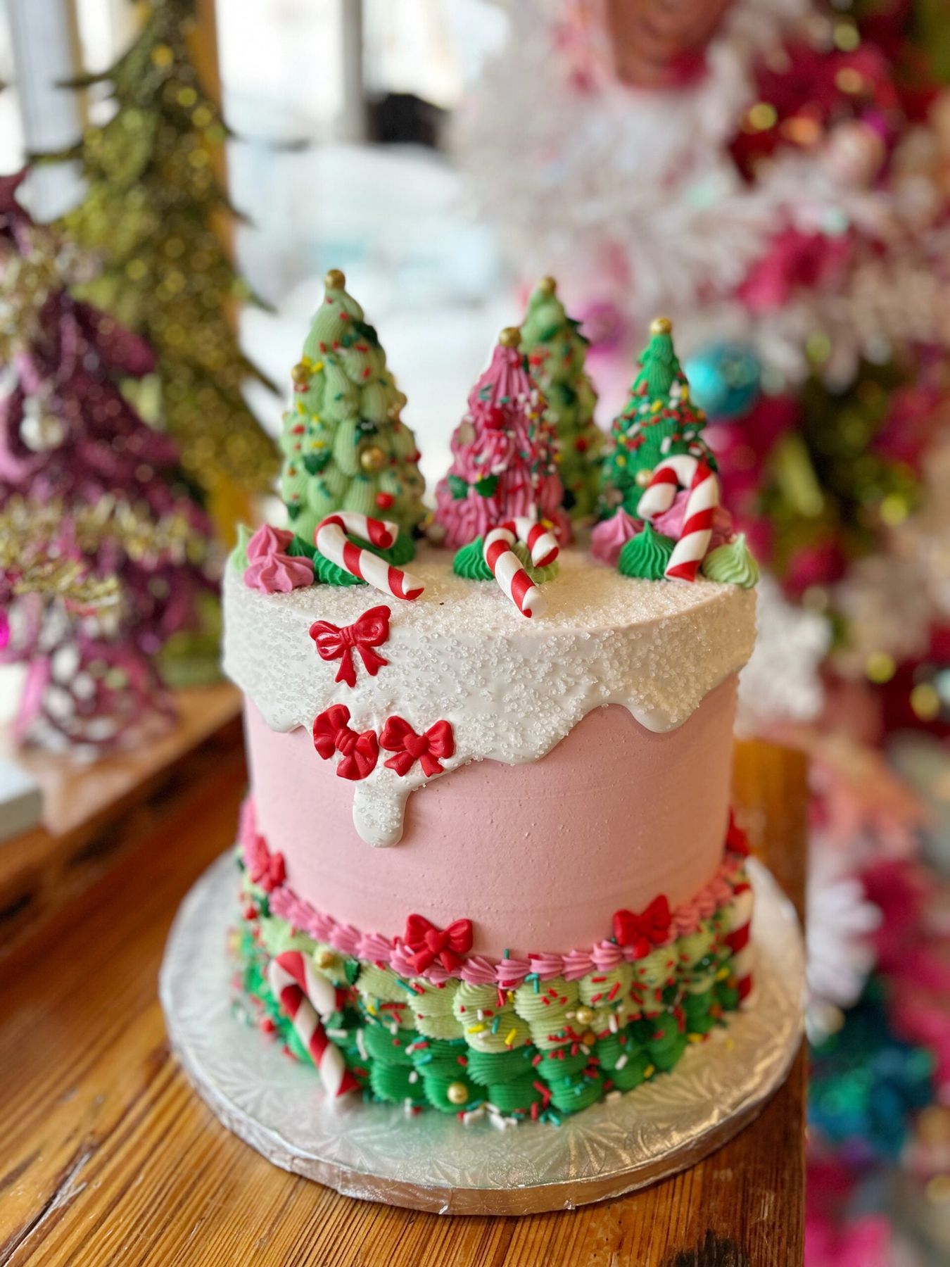 Holiday Pink Wonderland Cake | 2tarts Bakery