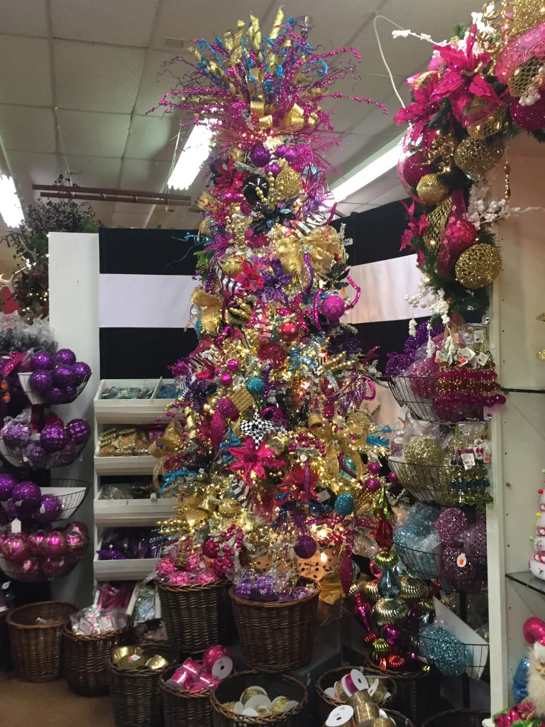 Holiday Shopping at Decorators Warehouse - Tried and True by Trista
