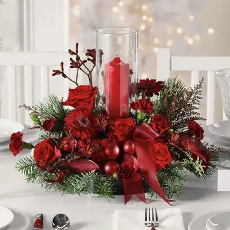 Holiday table centerpiece