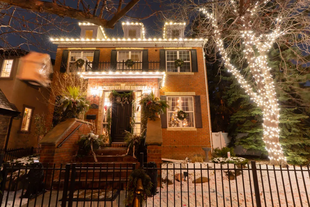 How Much Does Holiday Light Installation Cost for Homeowners?