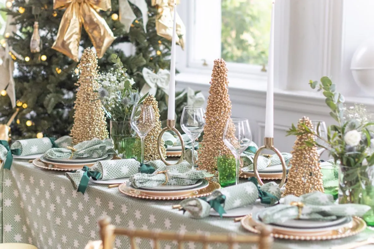 How to create a show-stopping Christmas table on a budget | RSVP Live