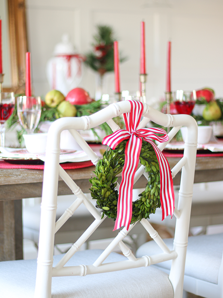 How to Create a Traditional Christmas Tablescape - Stefana Silber