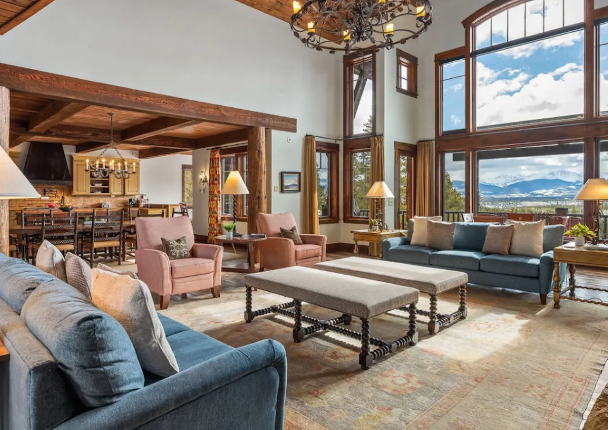 How to Decorate Your Winter Park Short-Term Rental