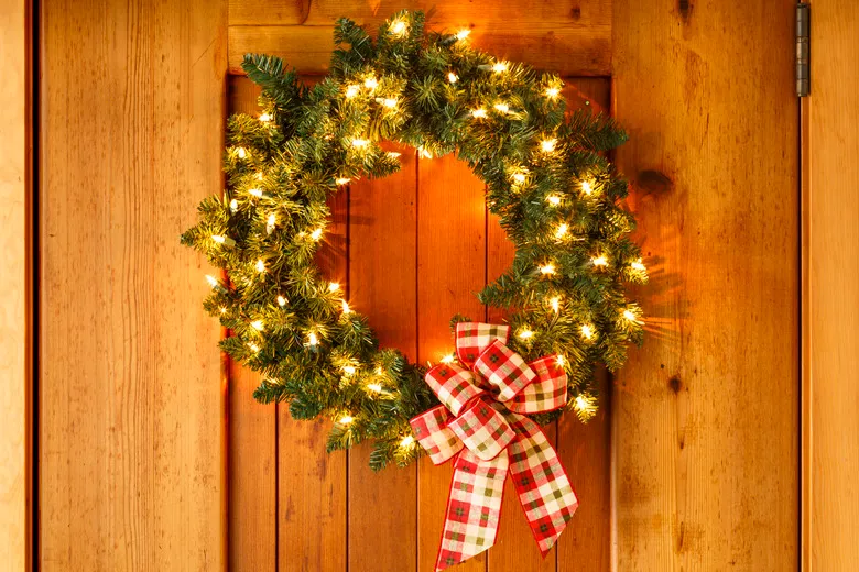 How To Hang A Wreath On A Door Or Window
