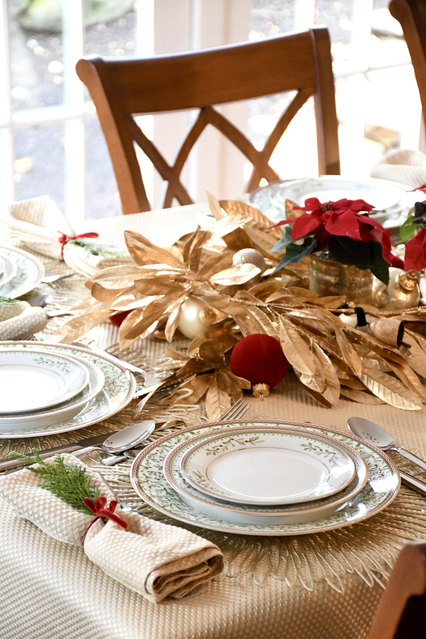How to Incorporate Classic Holly Motifs into Your Holiday Table Decor