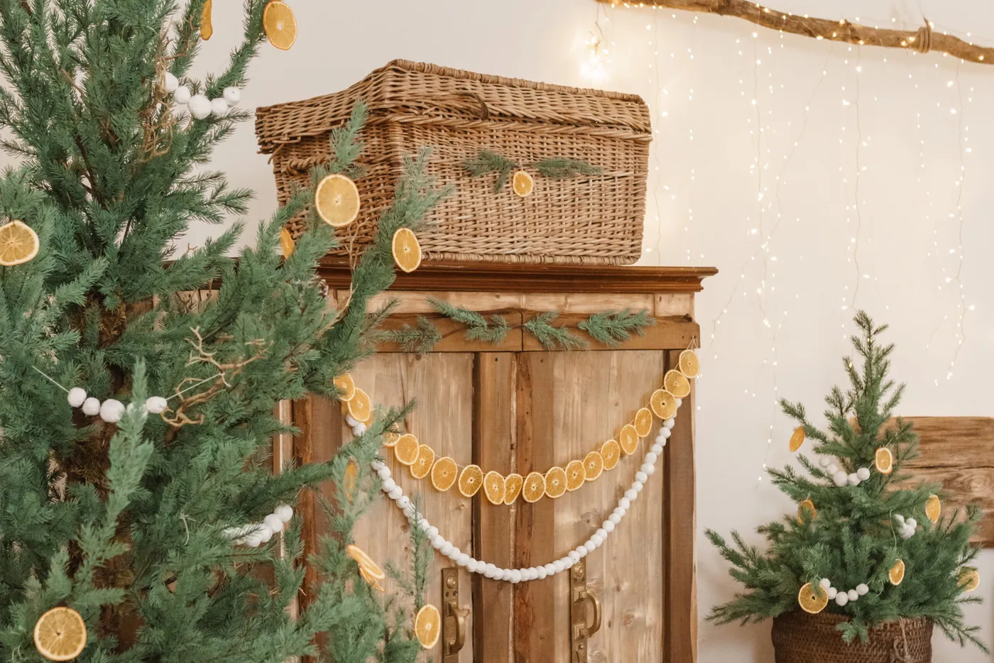 How to Make a Beautiful Dried Orange Garland for the Holidays - ForYou.ie
