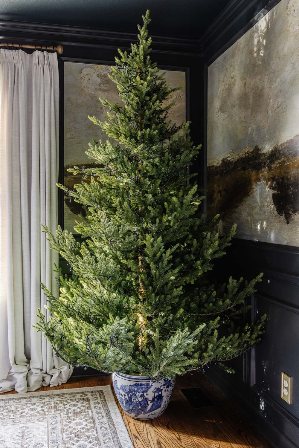 How to Make a DIY Christmas Tree Stand Using a Planter Pot - Bless'er House