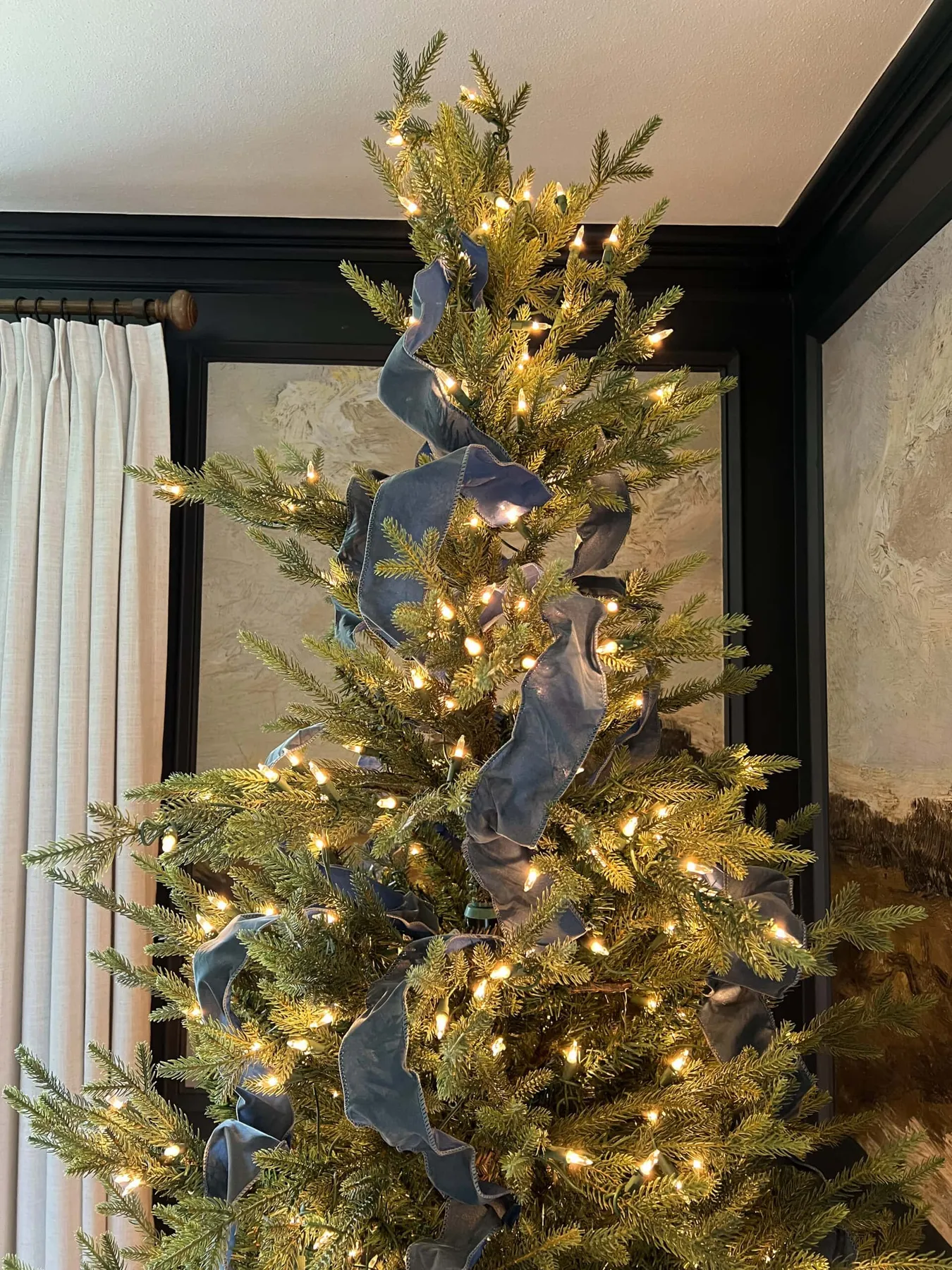 How to Put Christmas Tree Ribbon Decorations on Trees - Bless'er House