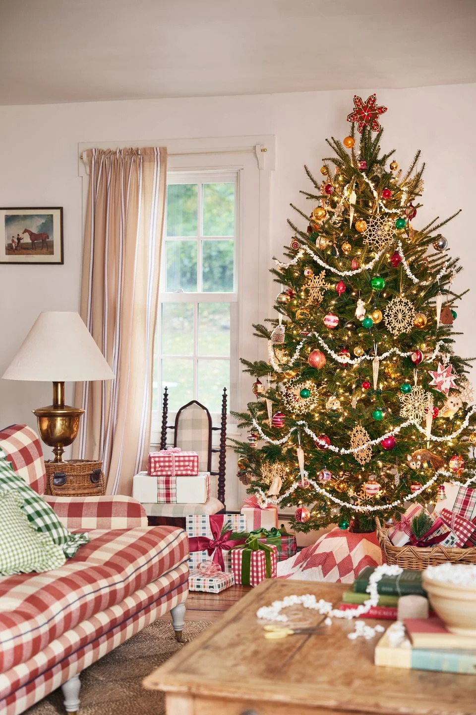I Decorate Holiday Homes for a Living—Here Are My Styling Secrets That Work