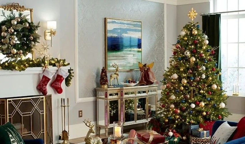 INSPIRING CHRISTMAS TREE DECORATION IDEAS