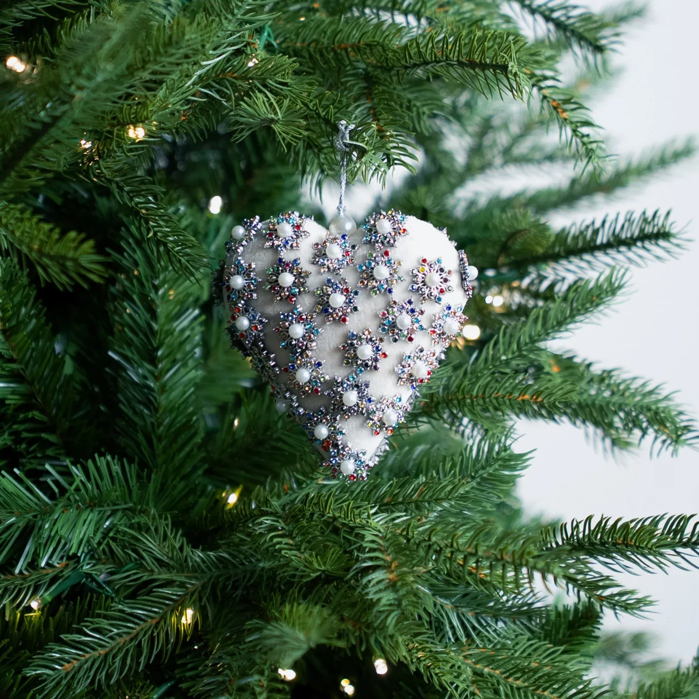 Ivory & Pearl Opulence Ornament & Ribbon Bundle – The Christmas Palace