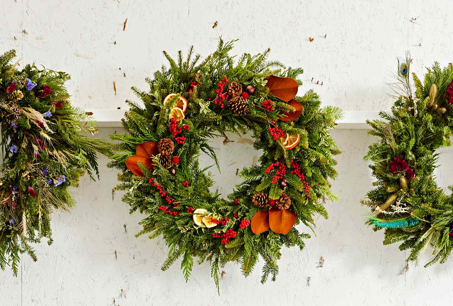 Keep Your Christmas Wreath Fresh Through the Holidays with 9 Simple Tips