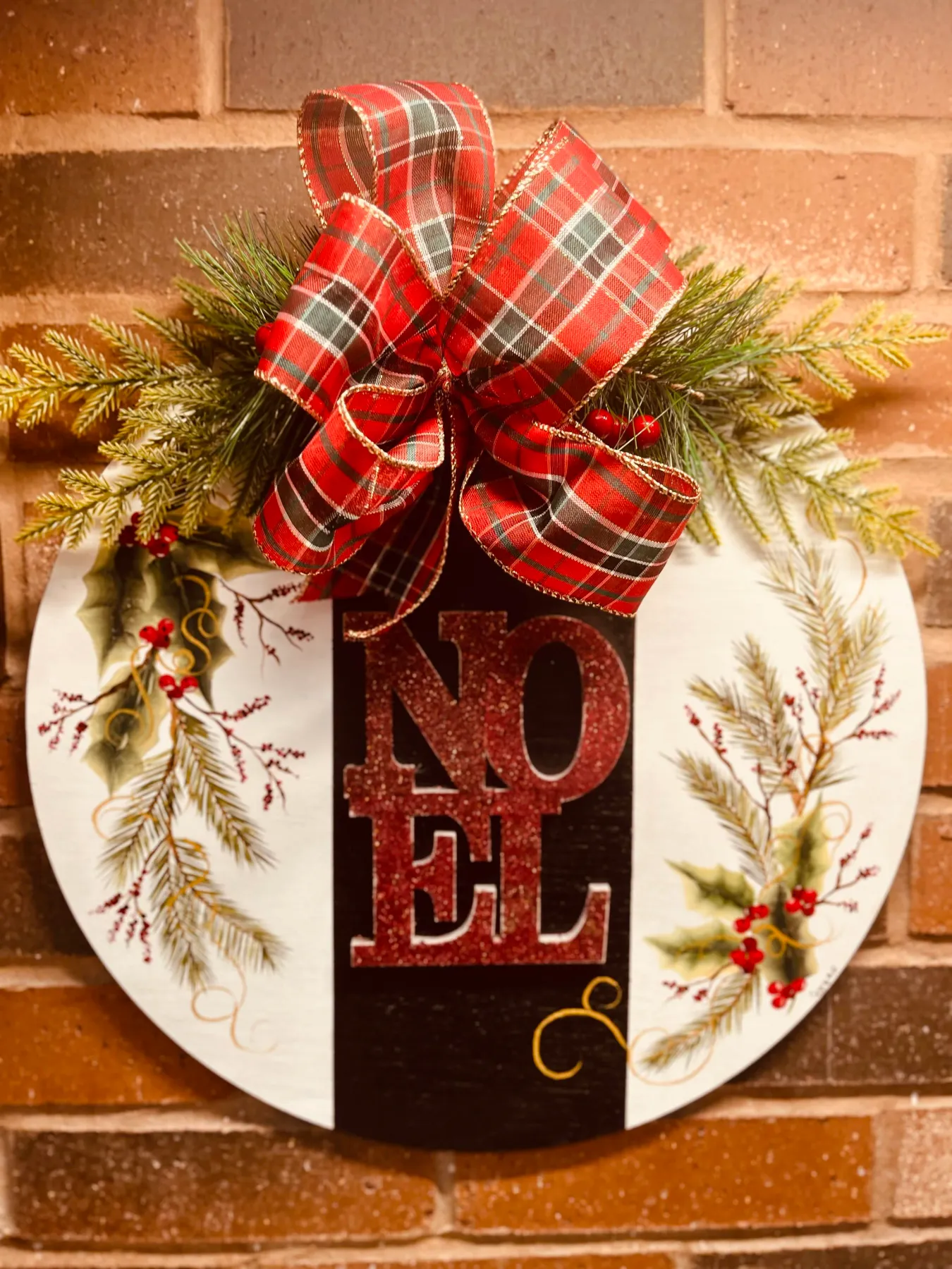 Large 15' Round NOEL Plaque — Fall n’ Snow