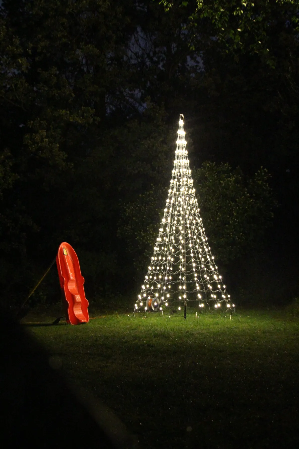 LED CHRISTMAS TREE with portable flagpole 180cm-300cm-400cm
