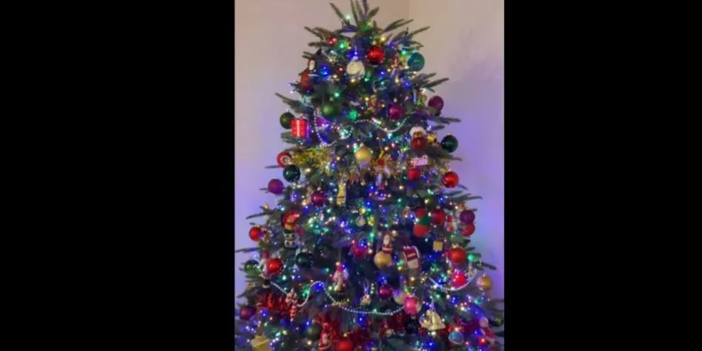 Lights,tinsel, tacky and fun: 90s era Christmas trees are making a comeback