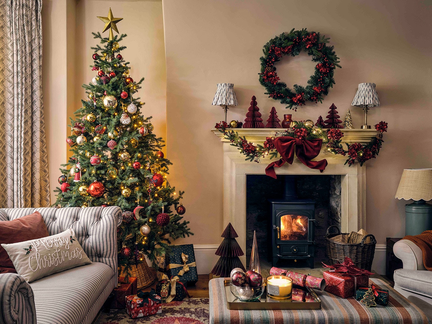 Living Room Christmas Fireplace 15 Christmas Room Decor Ideas To Make Your Home Extra Festive