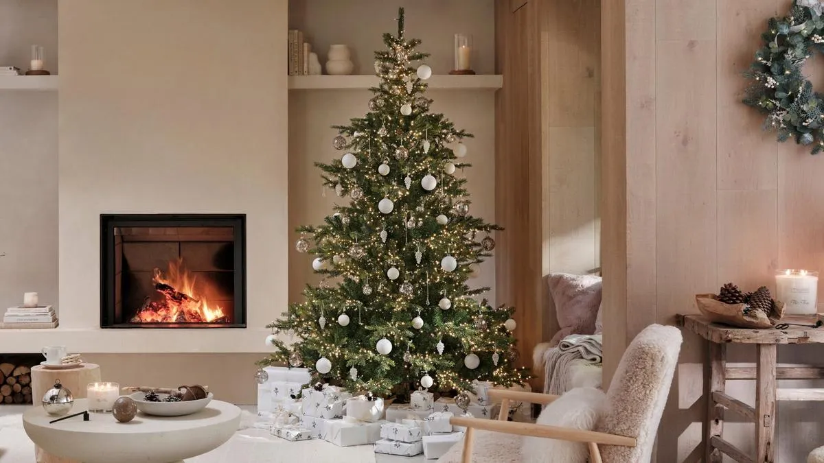 Luxury Christmas Decorations | The White Company UK