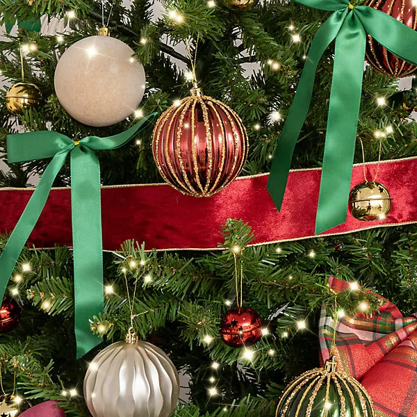 Melody Maison Large Red & Gold Velvet Wired Christmas Tree & Gift Wrapping Ribbon - 270cm (2.7