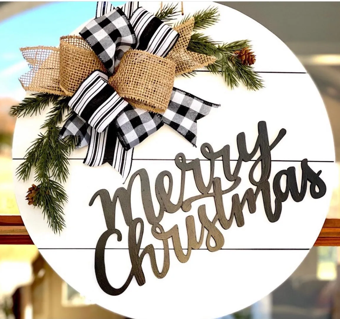 Merry Christmas Round Door Hanger – Breckyn Designs