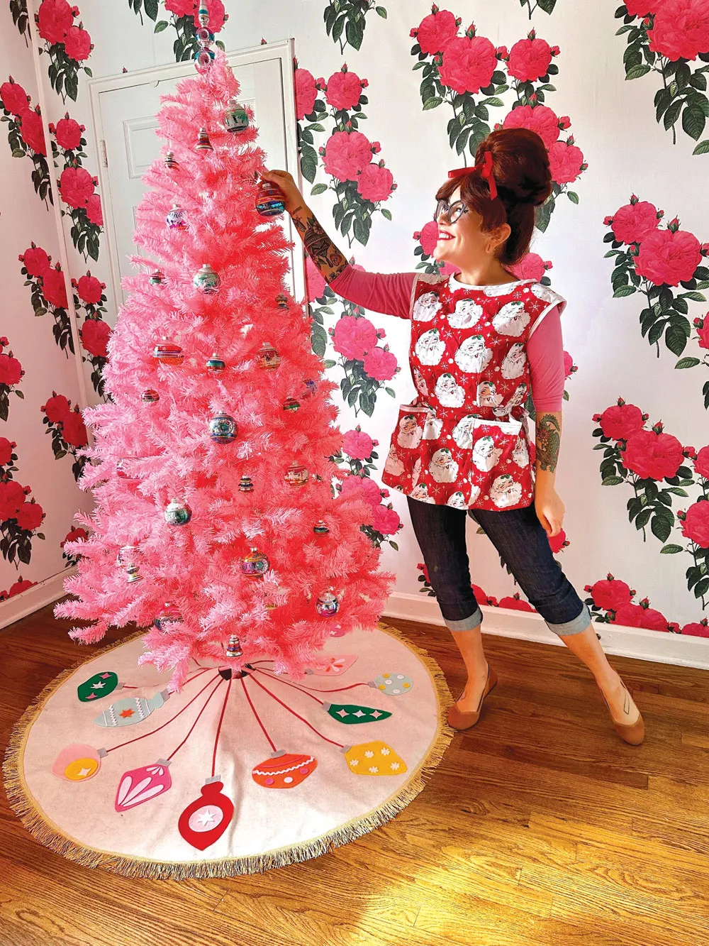 Modern June Cleaver Holiday Skirt – Charm Patterns