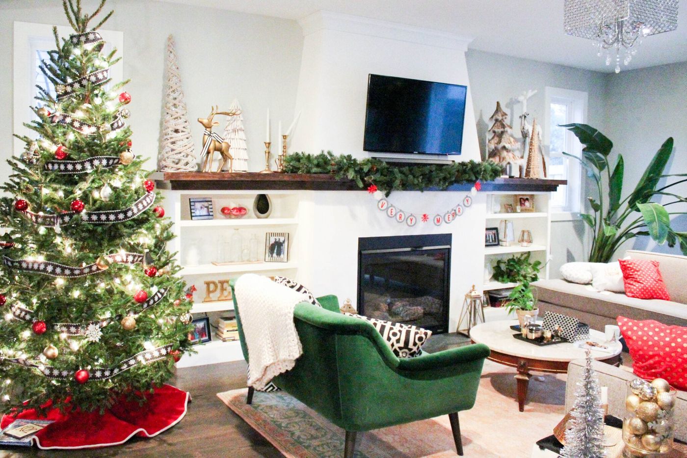 Neutral Christmas Decor Ideas - Paisley & Sparrow