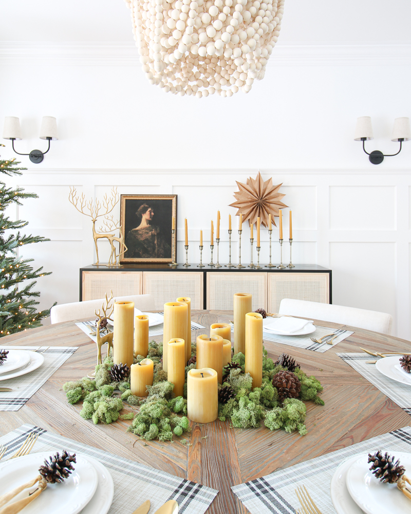 Neutral Christmas Dining Room Decor - Stefana Silber