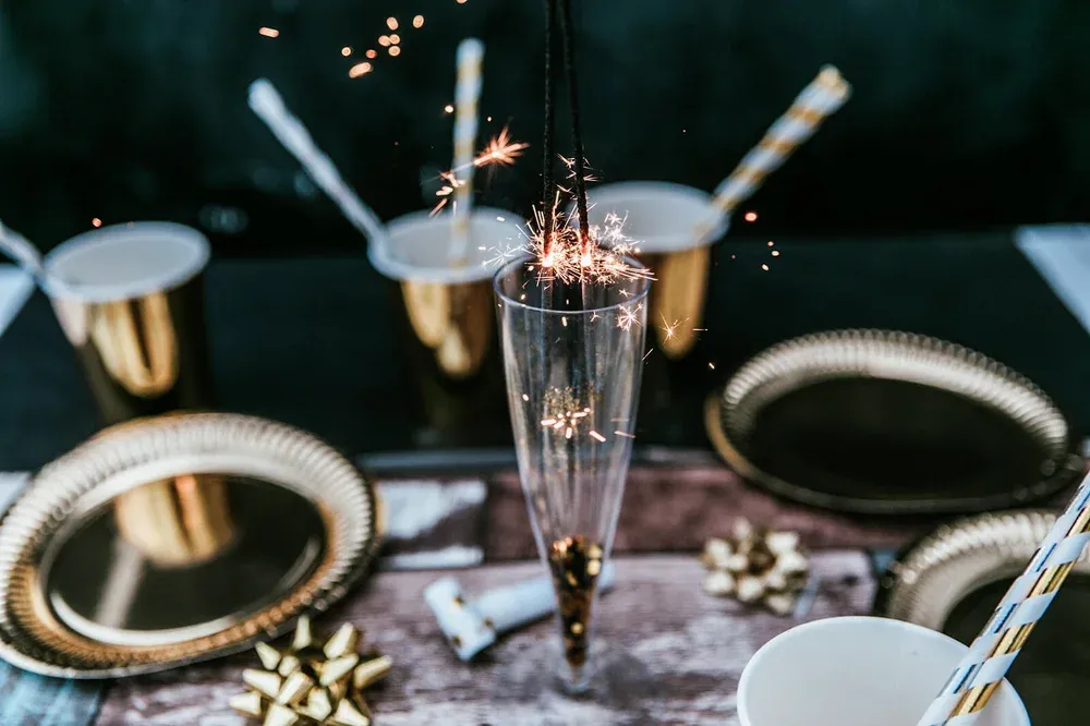 New Year's Eve Centerpieces That Add Sparkle to Your Soirée