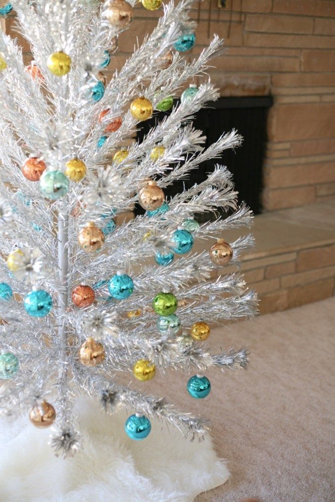 Oh Christmas Tree – SUBURBAN POP *
